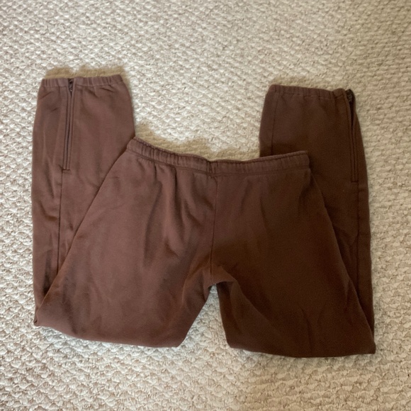 TOMMY HILFIGER brown sweatpants - women’s size MEDIUM - Picture 4 of 8